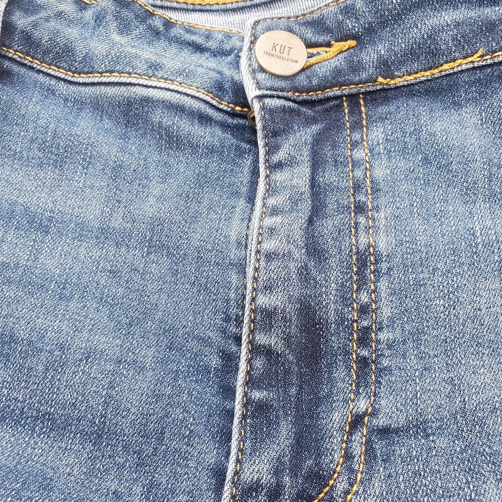 Kut From the Kloth Distressed High Rise Crop Straight Leg Raw Hem Jeans Size 16 - Picture 10 of 12